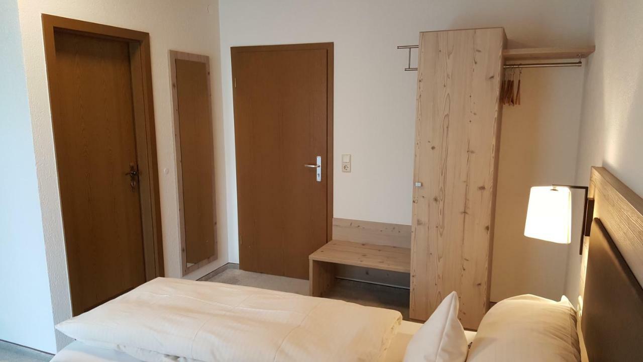 Landgasthaus Zollerstuben Bermatingen Buitenkant foto